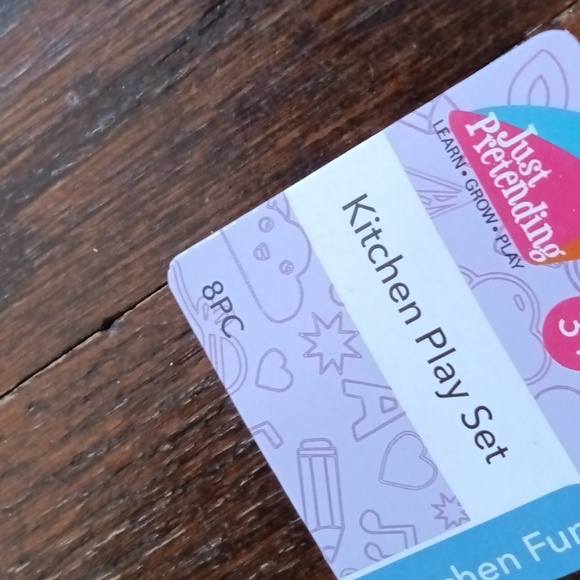 NWT Kids Kitchen Toy Food 8 Piece Eggs Pancakes Frying Pan - Picture 3 of 4